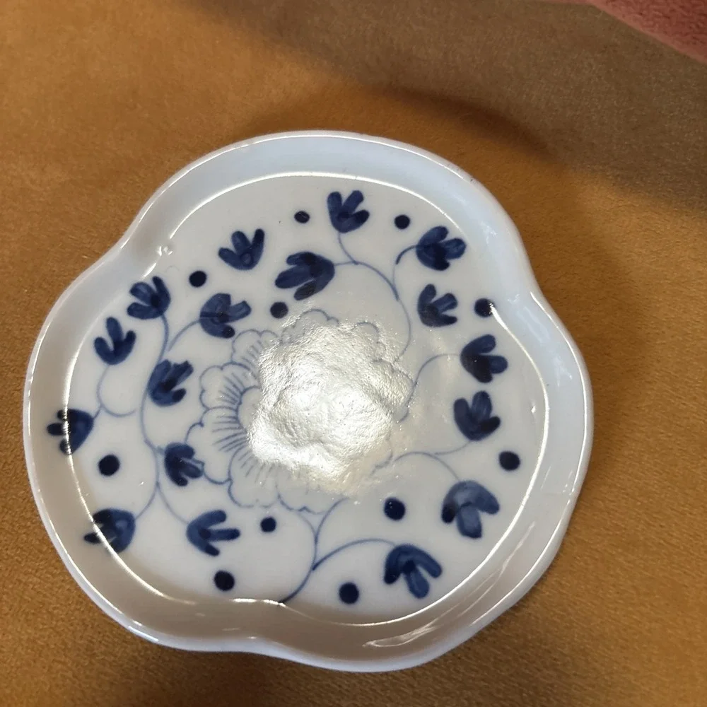 Vtg 10 pc. Miniature Doll Tea Set, Porcelain Blue & White Flowers on 4